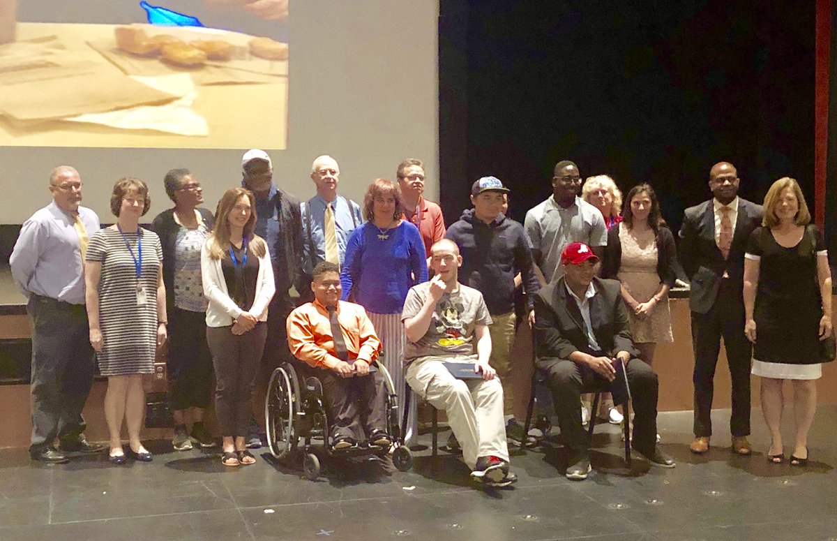 Angela Caputo tweet media