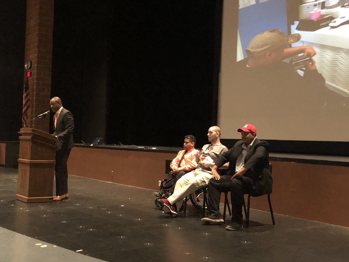 Angela Caputo tweet media