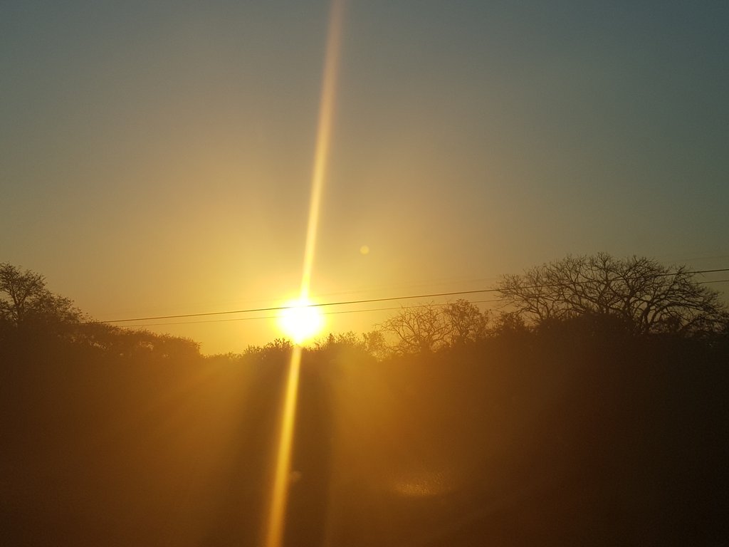 Esmari_1's tweet image. #Ellisras sundowner...gonna need OBS tonight