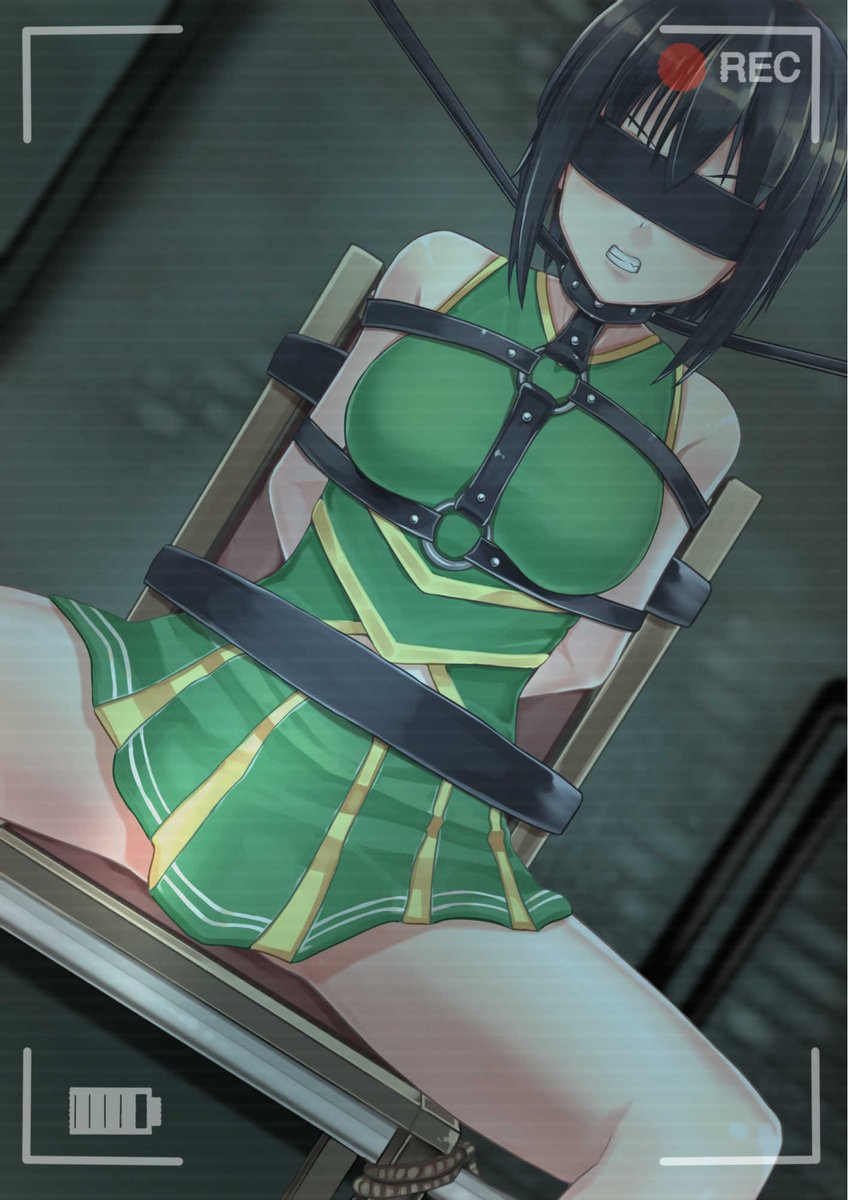 拘束されたチアガール