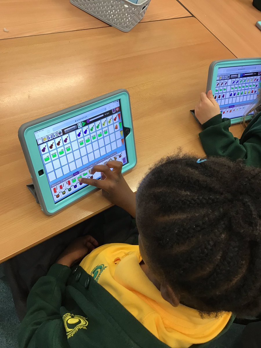 StarlingsMPS's tweet photo. This morning in music we have used 2Sequence again on purple mash. We have used twinkle twinkle little star as our base tune and used some different instruments to jazz it up. @ictmps @MusicMPS_  #PurpleMash #MakingMusic #ChiefComposers https://t.co/w6Cd8SAKAs