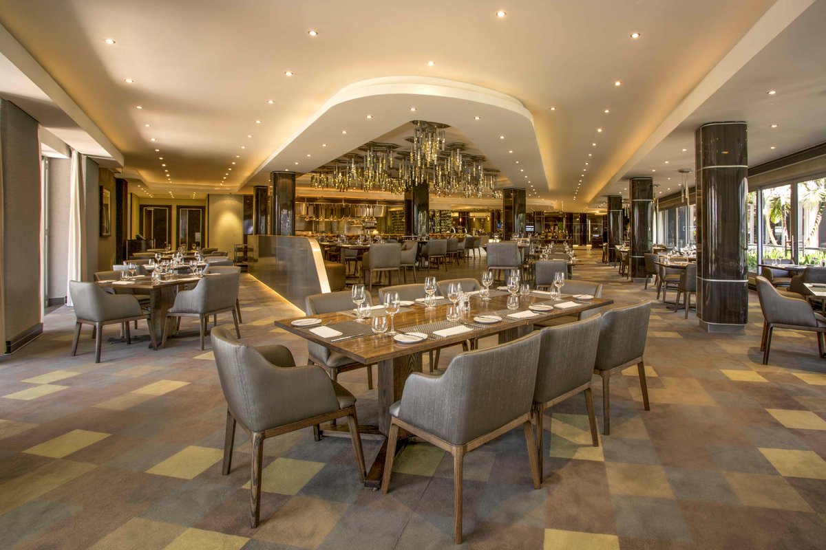 TheMailRoomComs's tweet photo. The entire family can enjoy a Super Hero lunch on Father’s Day 16 June @TheMaslowHotel. “We have created an exuberant menu  celebrating local tastes and flavours which make South African cuisine so tremendously satisfying,” says Executive Chef, Juston Jonah. https://t.co/GqwVURGU6J