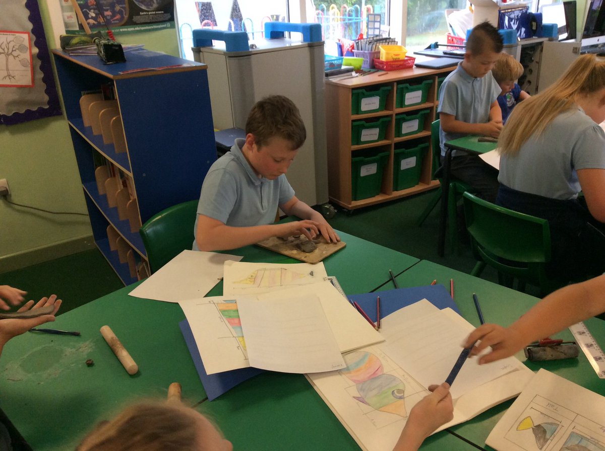 hddpyear4's tweet photo. Precise measuring and sculpting of our clay fish! https://t.co/rTslZUlcCU