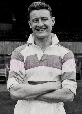 BushmanQPR's tweet photo. #QPR Legend Tony Ingham #FA Registration Form for Season 1952-53. #MrQPR #QPRhistory https://t.co/CKCgfrHnP2