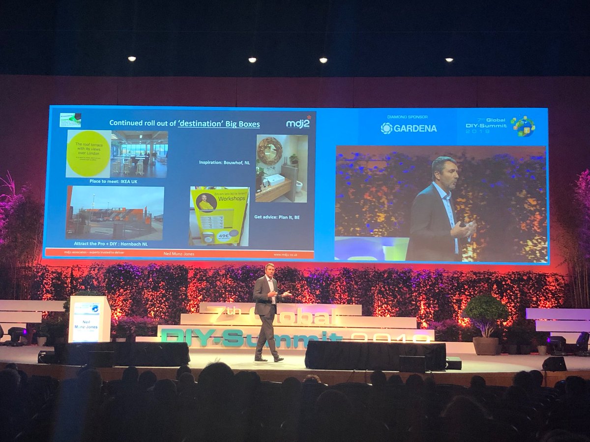 DIYFiona's tweet photo. Neil Munz-Jones @reluctnetworker of mdj2 Associates says “stores are still going to be key but not the stores of old” #diysummit #retail https://t.co/20IN9ejrJU
