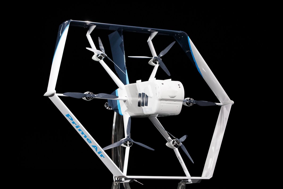 ReasonWhy's tweet photo. 📦 Este es el dron definitivo de Amazon para Prime Air #MomentoTechie #Verano #Drones 👉🏽 https://t.co/pwDMhswdDT https://t.co/4cXONBLMqX