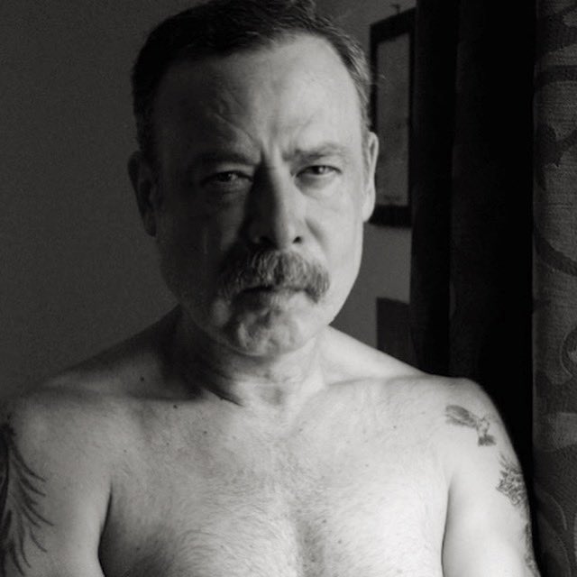 irineoalvarez's tweet photo. Quizás..quizás...quizás!!!
Pic @elhoracio 
#grattitude #intimo #blessed #bookactor #qvescuandomeves #cdmx #picoftheday #instapic #quizas #felizcloqhay https://t.co/6p5vtRF8b6