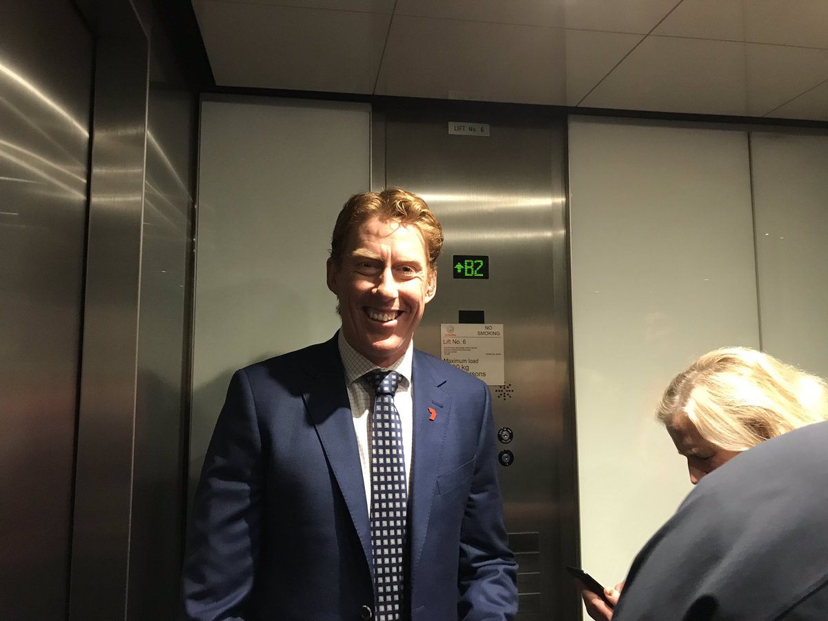 sharitags's tweet photo. ooh whoโs this in the lift?!! #AFLTigersCats #lingy ๐ https://t.co/Rh4I06GTDm