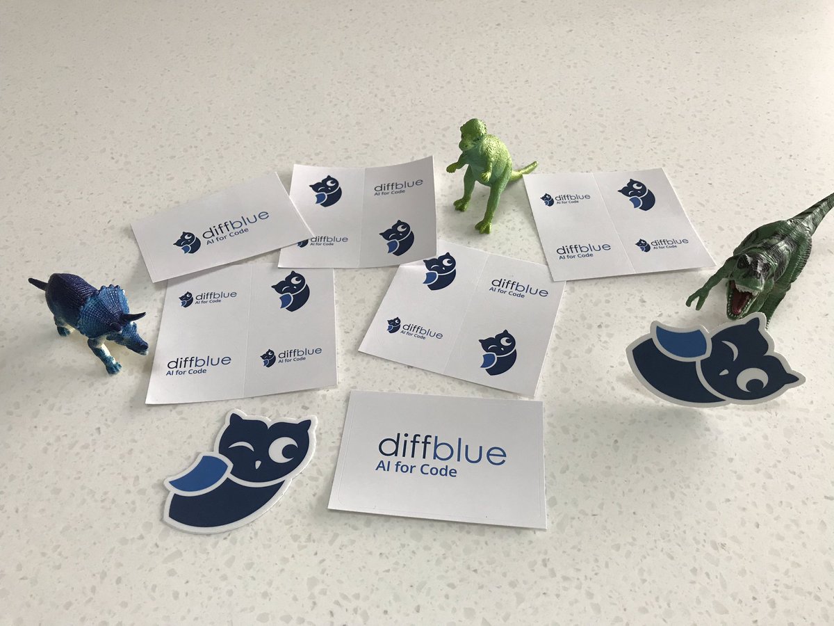 HelenRWallis's tweet image. They’ve arrived... #findingdiffy prize -thanks @diffbluehq #AIforcode 😀 #dinosaursfoundthem