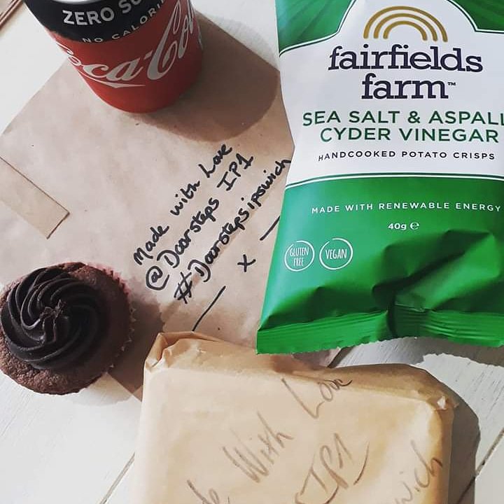 £4.50 Meal Deal - Sandwich/ Jacket Potato/ Small Salad &amp; Topping + Crisps + Cake + Coke/Water 
only £4.50