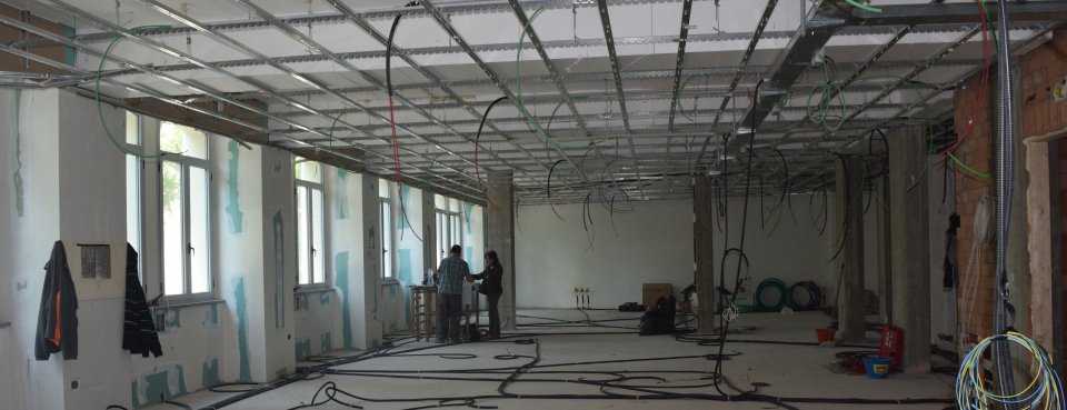 UGIODV's tweet photo. C'Γ¨ gran fermento in UGI2!
Il cantiere Γ¨ nel pieno del lavoro. UGI2 sarΓ un luogo dove i pazienti fuori terapia potranno trovare gli strumenti per riprendere in mano il cammino della propria vita. Seguiteci su https://t.co/mYpf2w6lXc
#ugionlus #casaugi #ugi2 #iostoconugi #ugino https://t.co/l0i19QdQSG