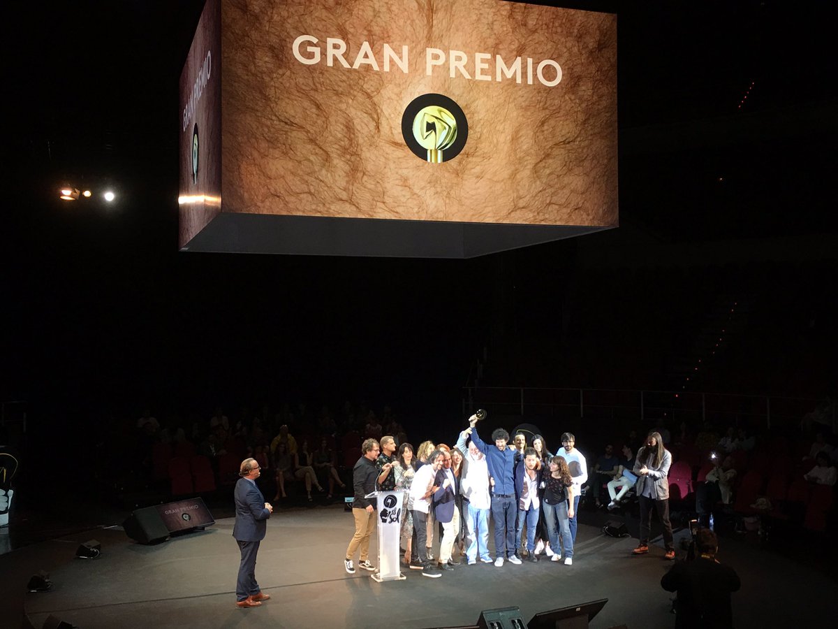AnunciosRevista's tweet photo. ‘La tienda LOL’, de @McCann_Spain para @Campofrio_es (con producción de @La_Joya_Publi), se lleva el Gran Premio de Film en #ElSol2019 https://t.co/eau8KaJXqo