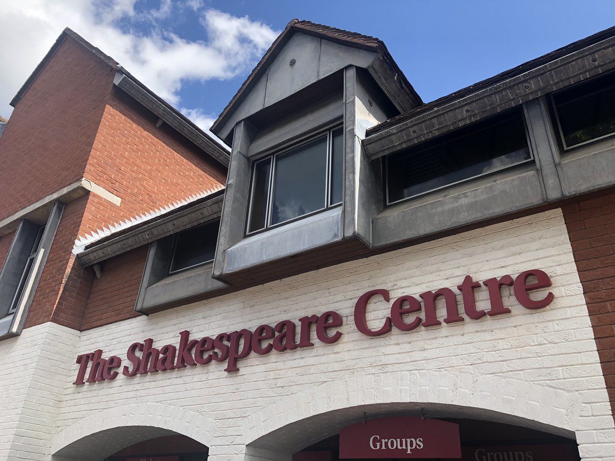 lori__farley's tweet image. I ❤️finding libraries on my adventures! Edinburgh Central Library @edcentrallib, National Library of Scottland @natlibscot, and this cute library in Stratford-upon-Avon where Shakespeare was born! #LibrariesAroundTheWorld