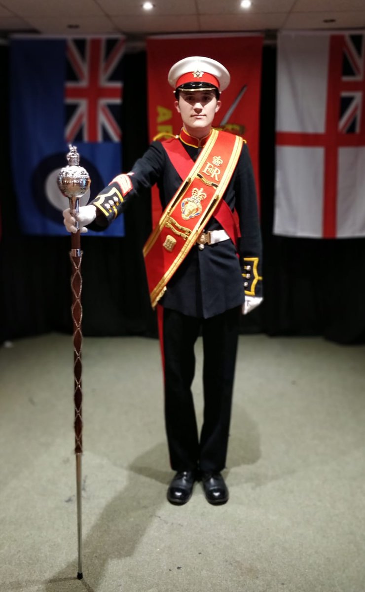 srblymb's tweet photo. Finally taken del of our new 'Hand made' 'Mace &amp; Sash' massive thanks to councillors @jnsweeneytweets @Schaper_LibDems Diane White &amp; Sushila Abraham for clubbing together with funds for us @RBKingston Modelled expertly by our Drum Major Tom https://t.co/JO9jiSiy4z