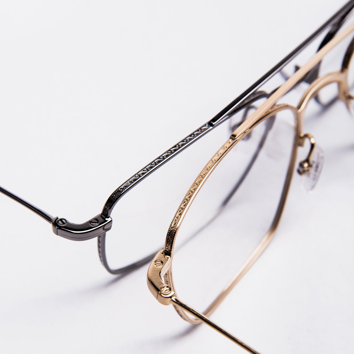 JFREYBOZ's tweet photo. JEAN-FRANÇOIS REY 1985 COLLECTION「TYLER」シンプルツーブリッジモデルTYLER。シンプルながらリム側面に拘りが・・・全4色blogにてご覧くださいませ。
#daikanyama　#jfrey　#eyewear　#1985collection　#tyler　
https://t.co/jQ3MvJSiu6 https://t.co/UxoW4Vq0TO