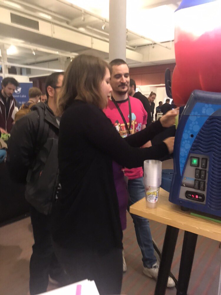 PubSapientEng's tweet photo. Envie d’un dessert ou d’un rafraîchissement ? On vous propose un granite pour repartir pour l’après midi ! #BestofWeb https://t.co/9CqALmLzph
