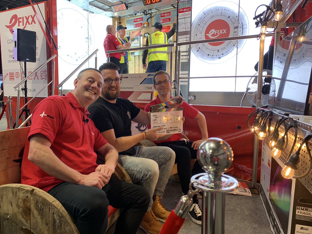 efixx247's tweet photo. Special guest commentator joins @GSH_Electrical and @JoeR_Training for the #ApprenticeWall - #CEFLive2019 @Lewden_Elec @KnightsbridgeML @auroralighting @LINIANFireClip https://t.co/t71CISGmCN