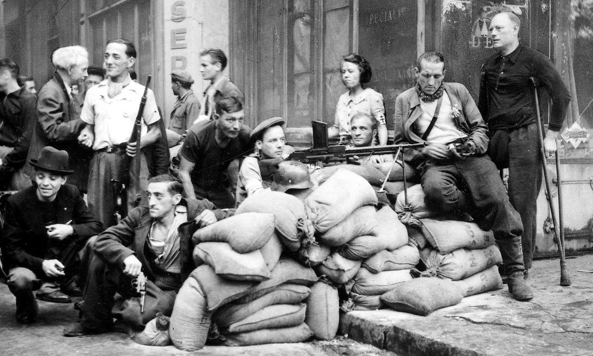 Pontevedra2020's tweet photo. 🗞📰Parte militar📰🗞

Llegan las primeras imagenes de la resistencia Pontevedresa, no cederemos terreno a los riojanos, Asturias volverá a ser liberada, viva Pontevedra!! https://t.co/vXs0xI9HMy