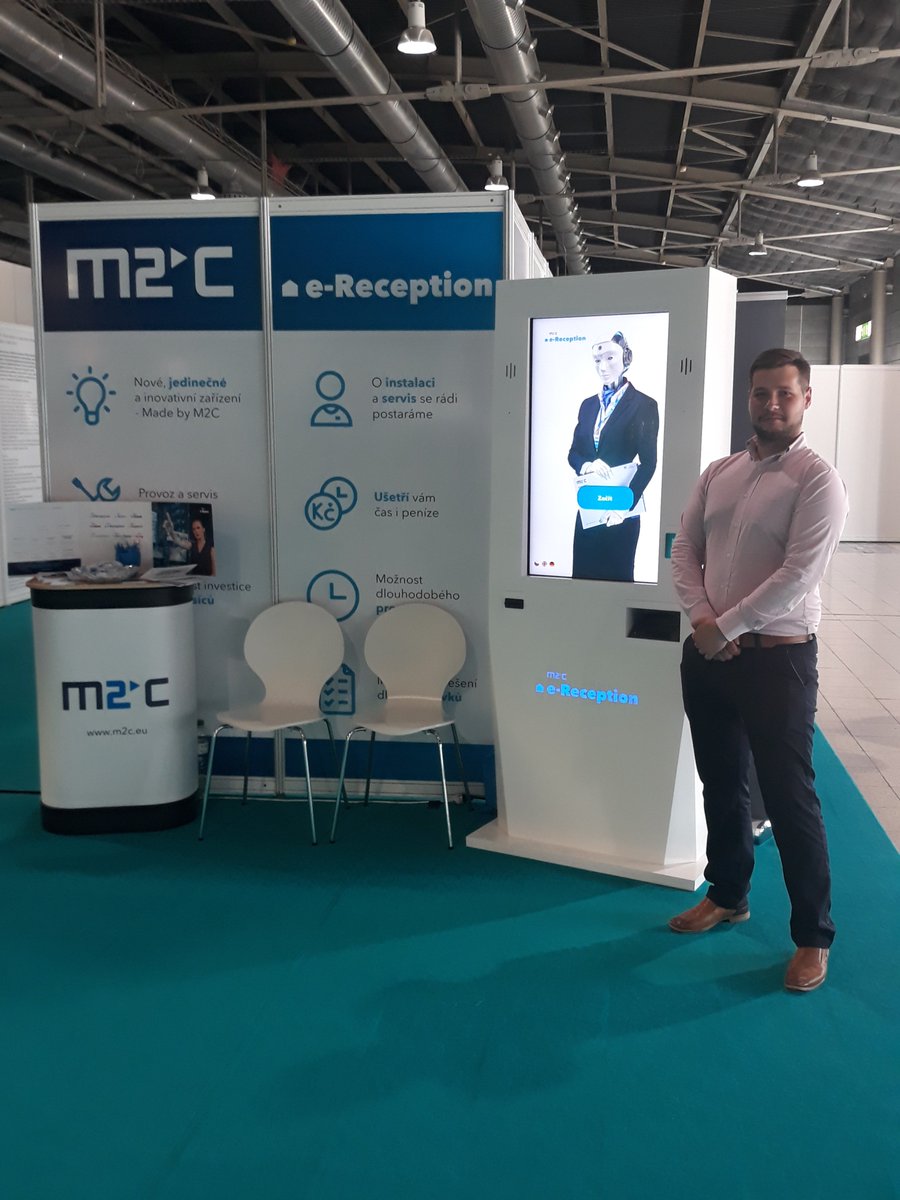 M2C_Czech's tweet photo. Zúčastnili jsme se letošního Urbis veletrhu, který se konal v Brně. Naši kolegové zde představovali technologickou novinku s názvem e-Reception a také dohledové centrum Space. https://t.co/iY8KTnjNoG