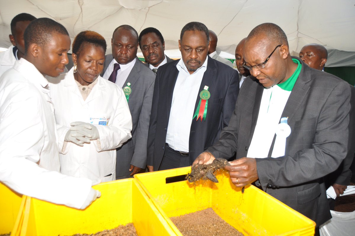 AgriSocietyOfKe's tweet photo. Official Opening Day of Meru National show with Prof. Hamadi Boga, PS Agricultural Research @HamadiIddiBoga Tukutane Show https://t.co/G16lPhsnLx