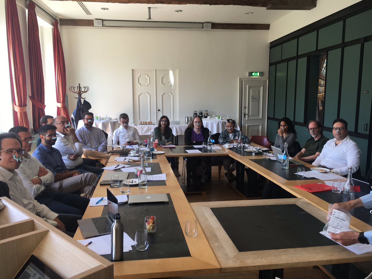 The Taste of Islam at Universeit Utrecht. Historians, art historians, literary scholars and philosophers getting to grips with this slippery topic. Oh and I ask them to do the jelly bean test