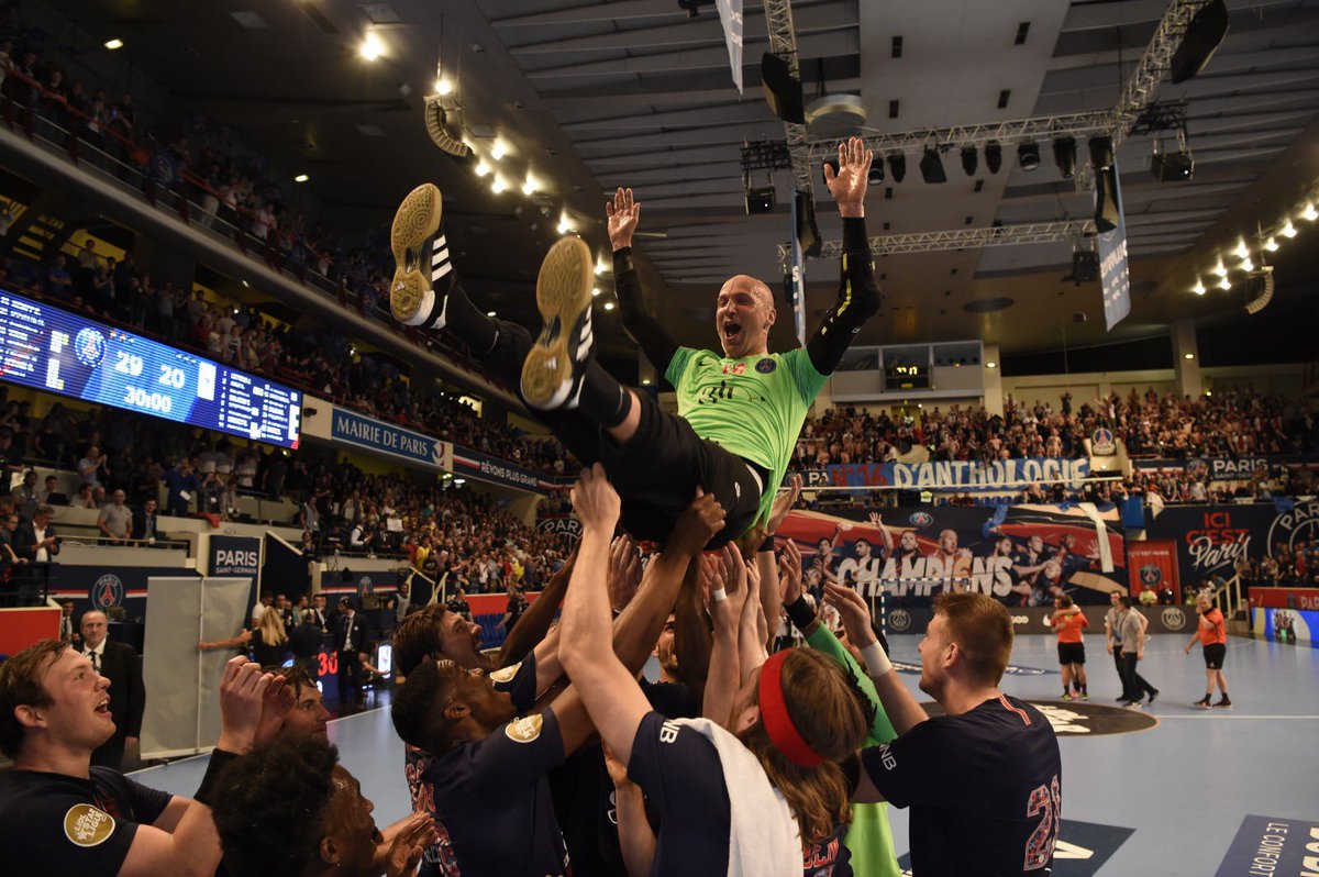 Thierry_Omeyer's tweet photo. MERCI, MERCI ET ENCORE MERCI d’avoir rendu cette dernière magique et inoubliable! 🔴🔵 https://t.co/oqdngAWV40