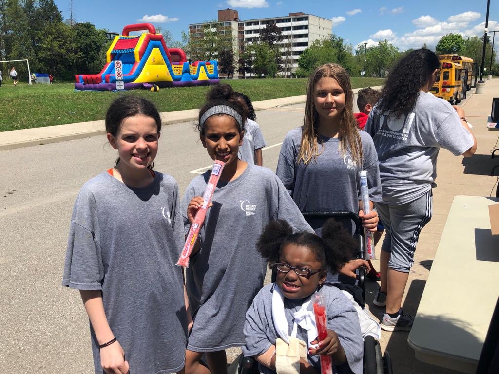 Turcottei3's tweet photo. Journée remplie d’émotions pour le Relais pour la vie à NOMO. Un énorme merci à Mme Barry et Mme Linden pour l’organisation et le développement du leadership pour nos jeunes. Un montant de 6378.40$ a été amassé par nos élèves !!! @ES_NOMO  @CSViamonde https://t.co/9nVVv4GFtf
