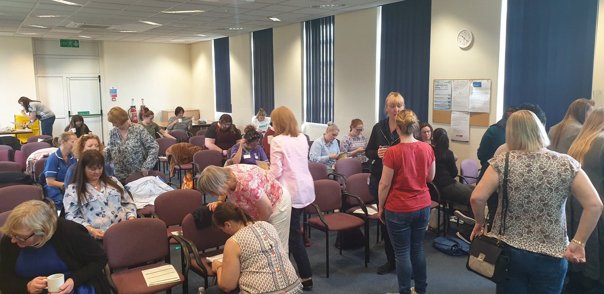 Fantastic start to out EoLC/Bereavement Study day with colleagues from near &amp; far learning, sharing &amp; networking ❤
<a href="/pat_mayle/">Pat Mayle MBE</a> <a href="/ReubensRetreat/">Reuben's Retreat</a> <a href="/AliceDa93416470/">Alice Davies</a> <a href="/swan_nurse/">Lisa Swan Bereavement Nurse</a> 
#Swan #onechance pic.x.com/jekKwrZoIh