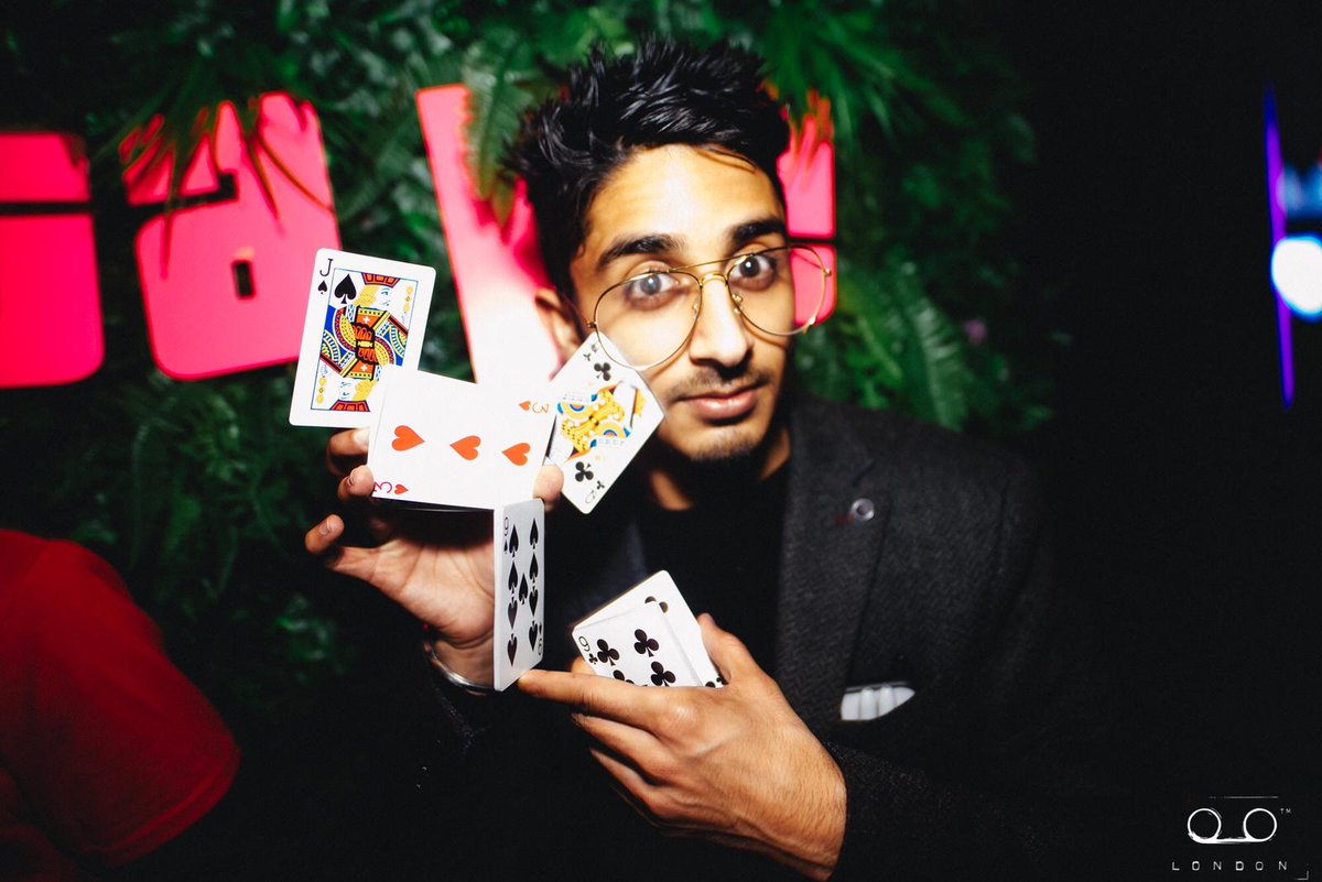 LiveMagicBattle's tweet image. 📢 CONTESTANTS ANNOUNCEMENT 📢
Here is our line-up of contestants who will be performing on #LiveMagicBattle!
@GreenMindReader 
@saavanstreet 
@SjMagician 
@StevenB_Magic 
APPLY FOR STUDIO AUDIENCE TICKETS HERE - tiny.cc/LMBTickets