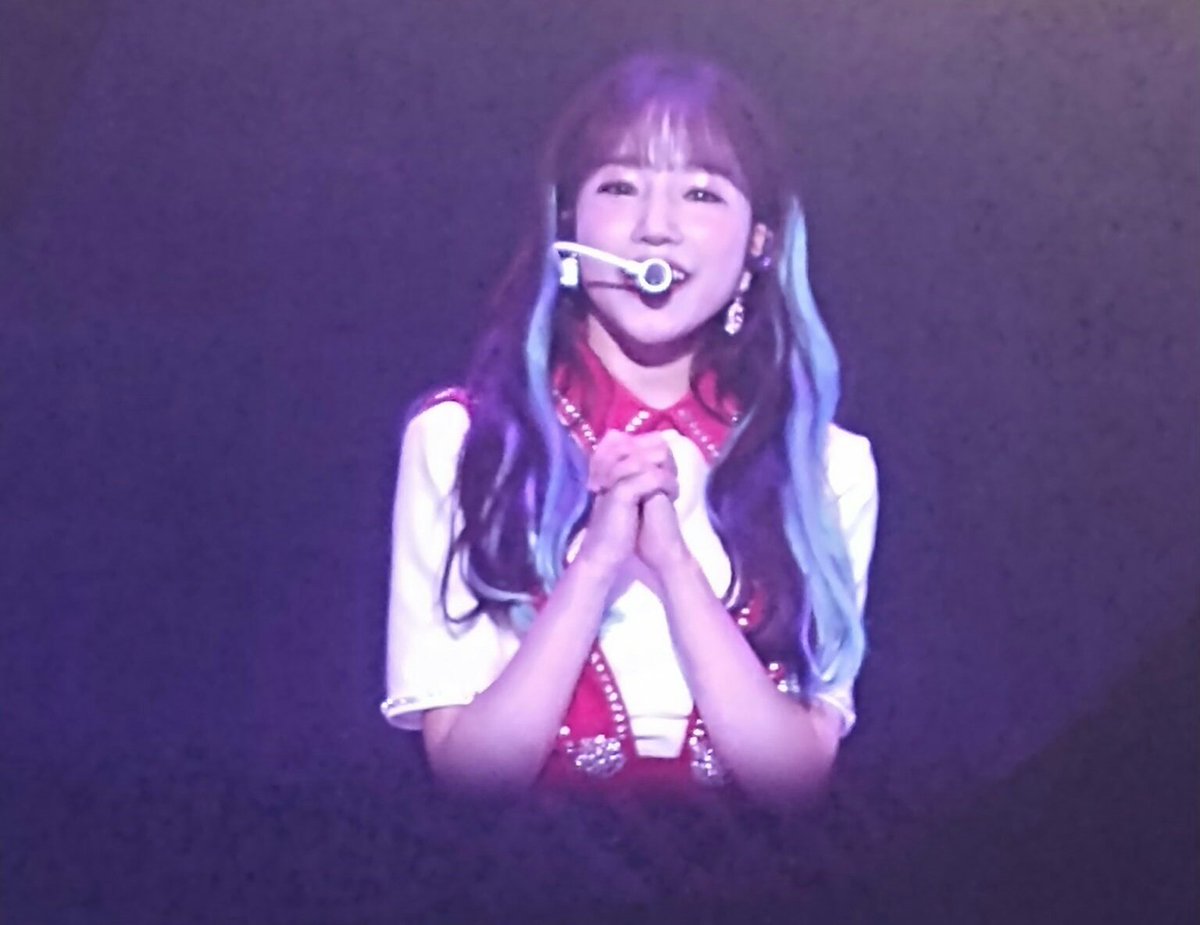 KWONIZB's tweet photo. อึนบี - ดำสวยคม พร้อมชนทุกเวที
ฮี่จัง - บลอนด์ทอง แรงบัลดาลใจจากสีขนมปัง สวยแพง
มิ้น - ชมพู สาวหวานจนน้ำตาลยังจืด
ยูล - ดำไฮไลท์มิ้น โฉบเฉี่ยวเปรี้ยวซ่า 
สา - ดำเทา ลุคสาวเรียบร้อยมากสุด ติดเล่นเปียโนไม่ติดเกม
#IZONE #EYES_ON_ME https://t.co/slwYvVep6E