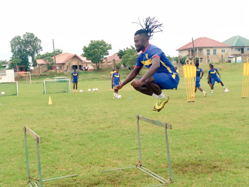 Phooobia! - #WeNeverSayDie 🏅🏆 tweet media