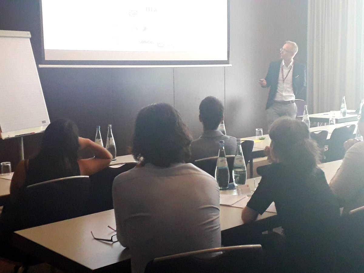 prokomkongress's tweet photo. ,,Wir lieben was wir tun,'' so @nexoma. Mehr zum Thema Umsatzsteigerung mit individualisierten elektronischen Produktanlagen, hören wir von Guido Sauerland. #PIM #PIMpyourdata #marketing #PROKOM https://t.co/iuxysQkM2o