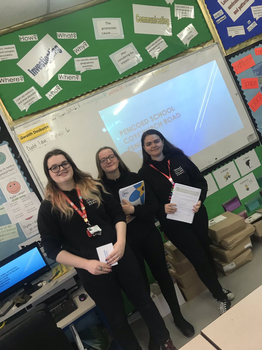 Brilliant sessions creating KS3 Dementia Friends for #WBQ #communitychallenge <a href="/wjec_cbac/">WJEC</a> <a href="/DementiaFriends/">Dementia Friends</a> <a href="/DementiaUK/">Dementia UK</a>