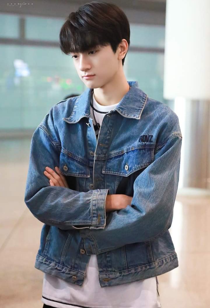 linyi_IF's tweet photo. Love you! https://t.co/aLLmqaAFwb