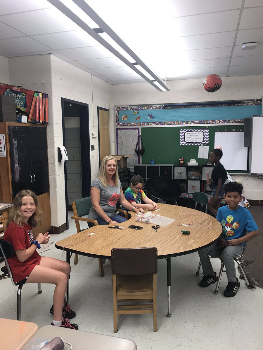B5CastleHills's tweet photo. You’ll never know what Mrs. Gibbons will find when cleaning out! Making friendship bracelets!! @AlisonGibbons01 https://t.co/eHvGXB6hhj