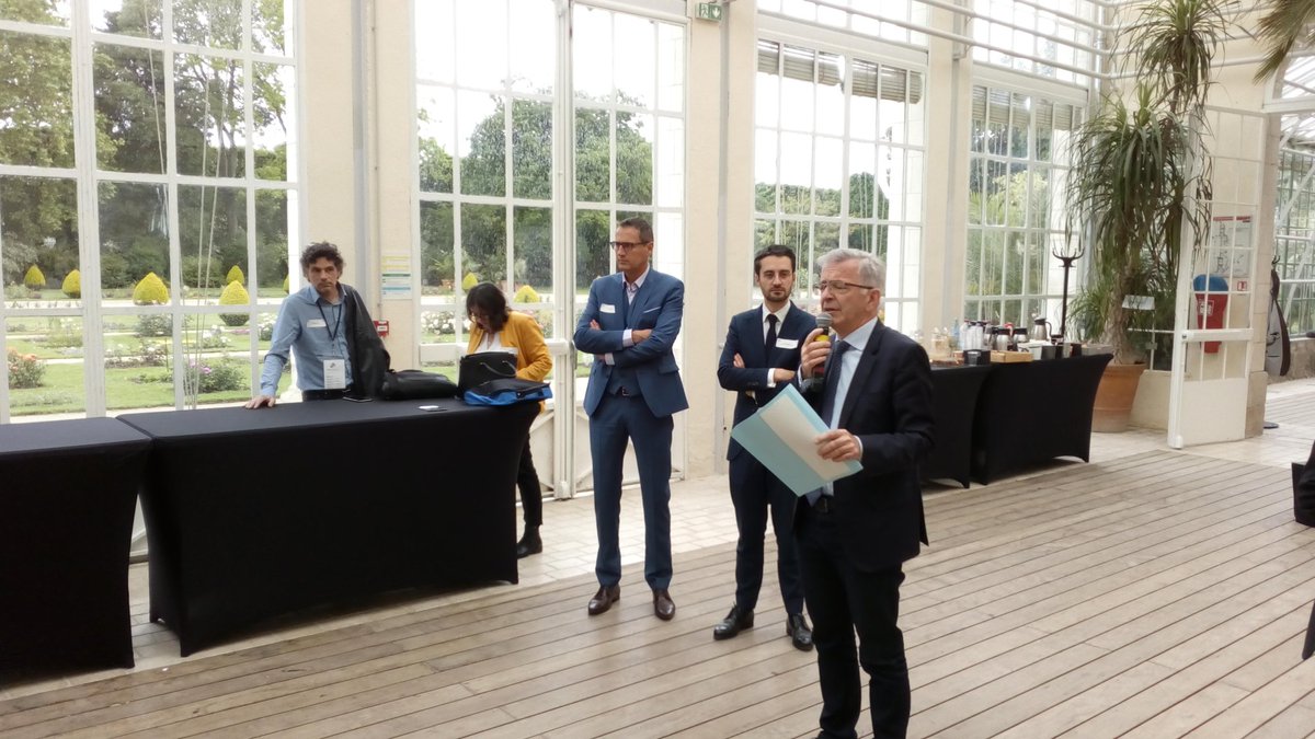 BoistardEric's tweet photo. Journée speed dating #territoiresdindustrie à Orléans pour rencontrer les 9 territoires ,dont celui du #grandesttouraine .En présence du président@bonneau et pôle emploi. @HerveJouanneau https://t.co/m3z3RjIubQ