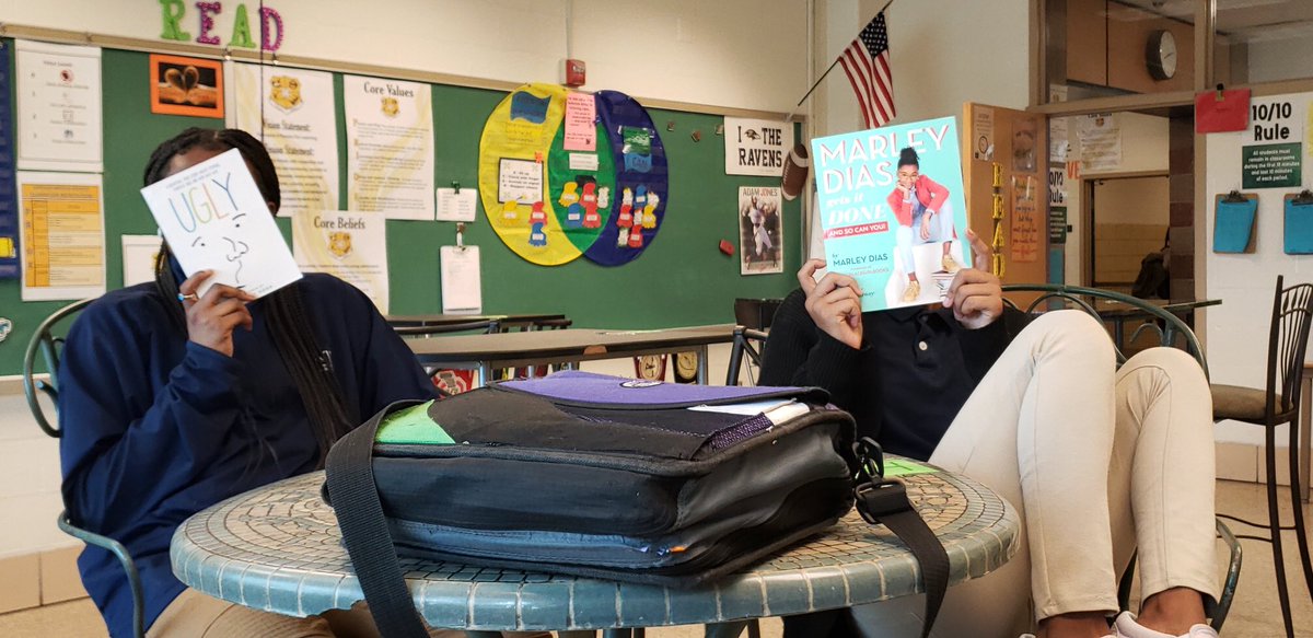 LindaleLIT's tweet photo. @lindalelynx readers already opening their #hideabookday books to enjoy in @tj_spano’s class! Thanks, book fairies! @LinLibrarian @lindalelitcoach https://t.co/qjS69AV8B3