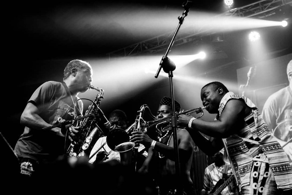olapixels's tweet photo. service was amazing. shouts to the choir.
#olapixels #photography #music #afro #concertphotography #Fela #Felabration #bnw #monochrome #pics #photos #blackandwhite #concert #photooftheday #like #tweet #party #goodmusic #hihop #lifestyle #portrait #afrikashrine #Nigeria https://t.co/l7gobzw30O