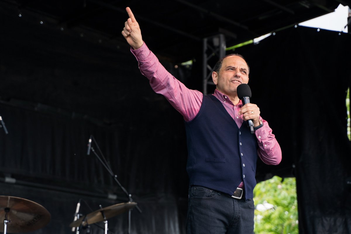 JustOneGB's tweet photo. JustOne at CS Lewis Square, Belfast was such an incredible day! Check out some of the photos!

#JustOneBelfast https://t.co/udWnz4KSar