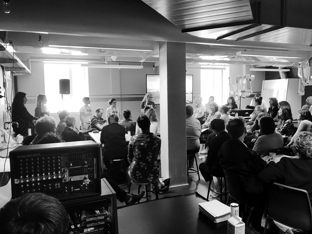 DwardD's tweet photo. The #takingrisks session is packed!! Do we want to learn how to take risks? Or are a bunch of Adrenalin junkie risk takers? What do you think #SciComm world? #Ecsite2019 also discussing: #genderequity #relationships #humanmanagers #beingsoft and other concepts <3 https://t.co/ZLAIFSIjeG