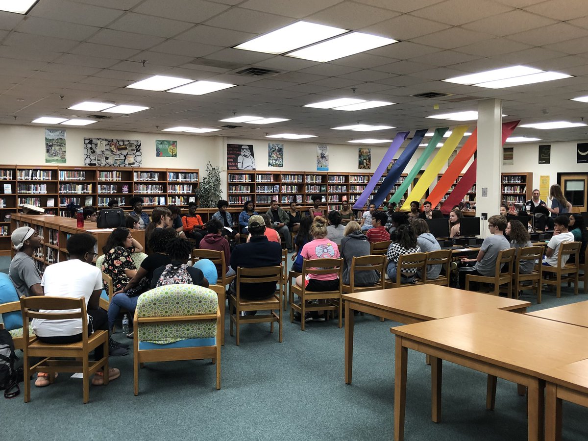 hcpss_omhs's tweet photo. Honored to have Sabina Taj (BOE) and Christiana Rigby (Cty Cncl)as guests at today’s Student Voice Council Meeting! https://t.co/fleKzQ1ar9