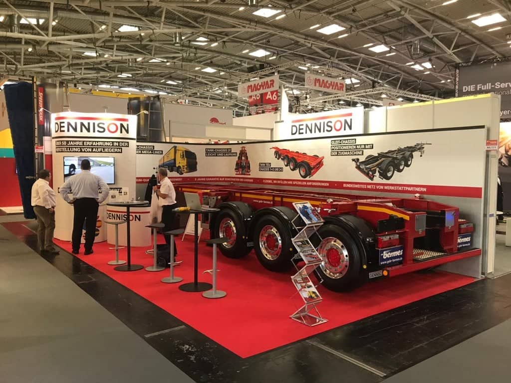 FocusISOframe's tweet photo. What a stand! We have been waiting to show off @DennisonTrailer new ISOframe Wave and here it is! Reaching a whopping 3m in places! We love creating bespoke ISOframes!! #ISOframe #ISOframeWave #Display #tradeshows #expo https://t.co/K5lbWUrnzi