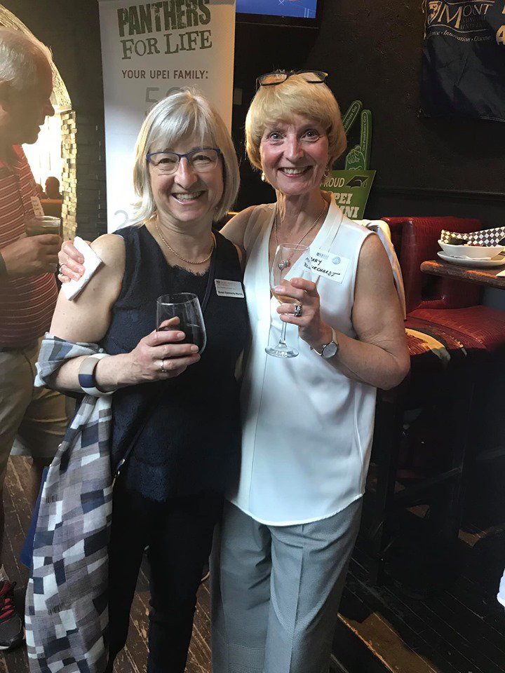MSVU_Alumni's tweet photo. A big thank you to all our fabulous alum &amp; friends in Ottawa who joined us at the @atlanticUpub! #MSVUProud #ThisIsMSVU https://t.co/CpGYBYhm3F