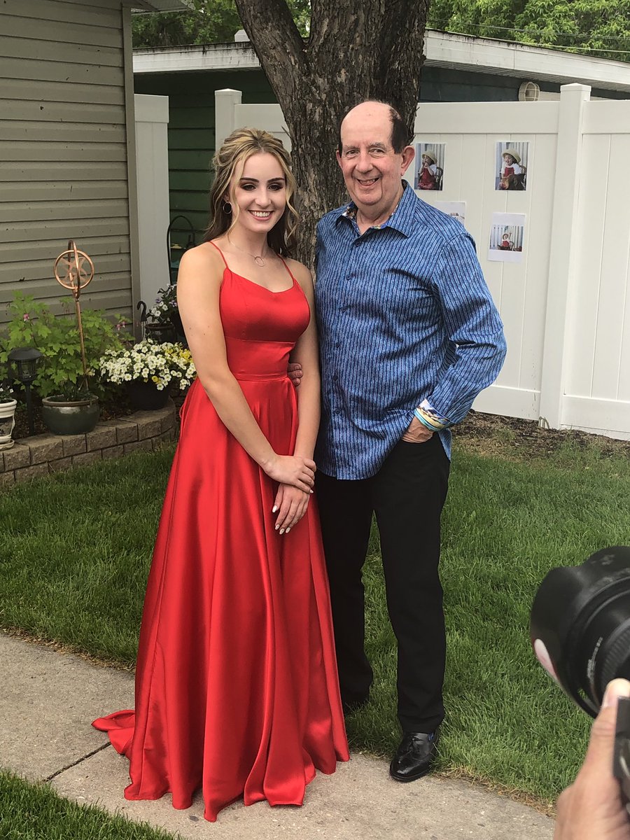 rogersmkl's tweet photo. Sheldon graduation 2019 thanks @Colin_OBrian for dressing the men for this event!#sheldonwilliams https://t.co/lAo4JwpYCU