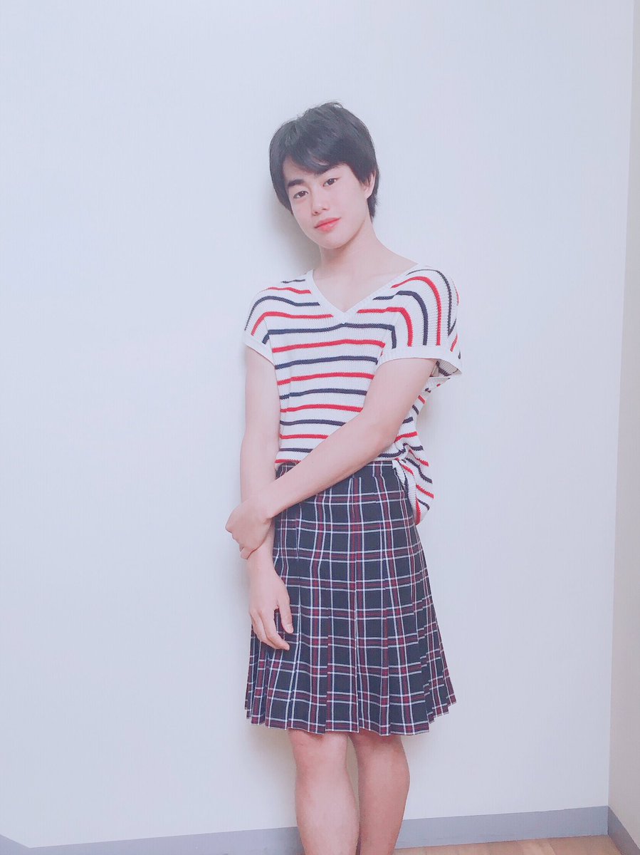 72MrMsazb's tweet photo. Ms麻布の中岡美桜
麻布のアイドル。バスケ部のアイドル。彼女の美貌には本当に数人の麻布生が捕まっている、普段から素で可愛い。筋肉をつけすぎでしまったのが玉に瑕である https://t.co/eWoRn8fHQ5