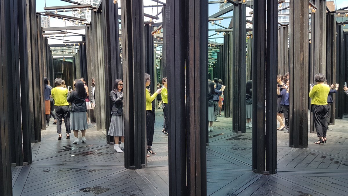JustOutAndAbout's tweet photo. Figuring out what's real in @Luminato's House of Mirrors is just a part of the fun. Finding your way out of the maze of mirrors is whole other story. #GoodLuck #Luminato2019 #HouseofMirrorsTO #SeeTorontoNow @HarbourfrontTO https://t.co/64qxuBXu8N