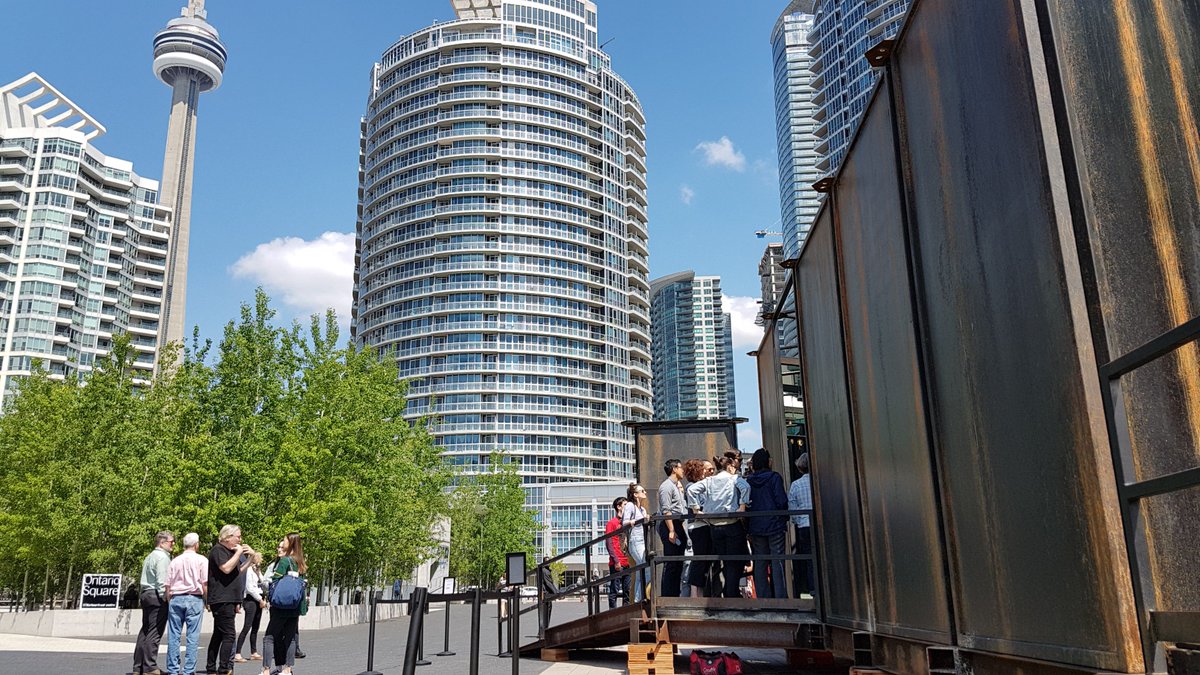 JustOutAndAbout's tweet photo. Figuring out what's real in @Luminato's House of Mirrors is just a part of the fun. Finding your way out of the maze of mirrors is whole other story. #GoodLuck #Luminato2019 #HouseofMirrorsTO #SeeTorontoNow @HarbourfrontTO https://t.co/64qxuBXu8N