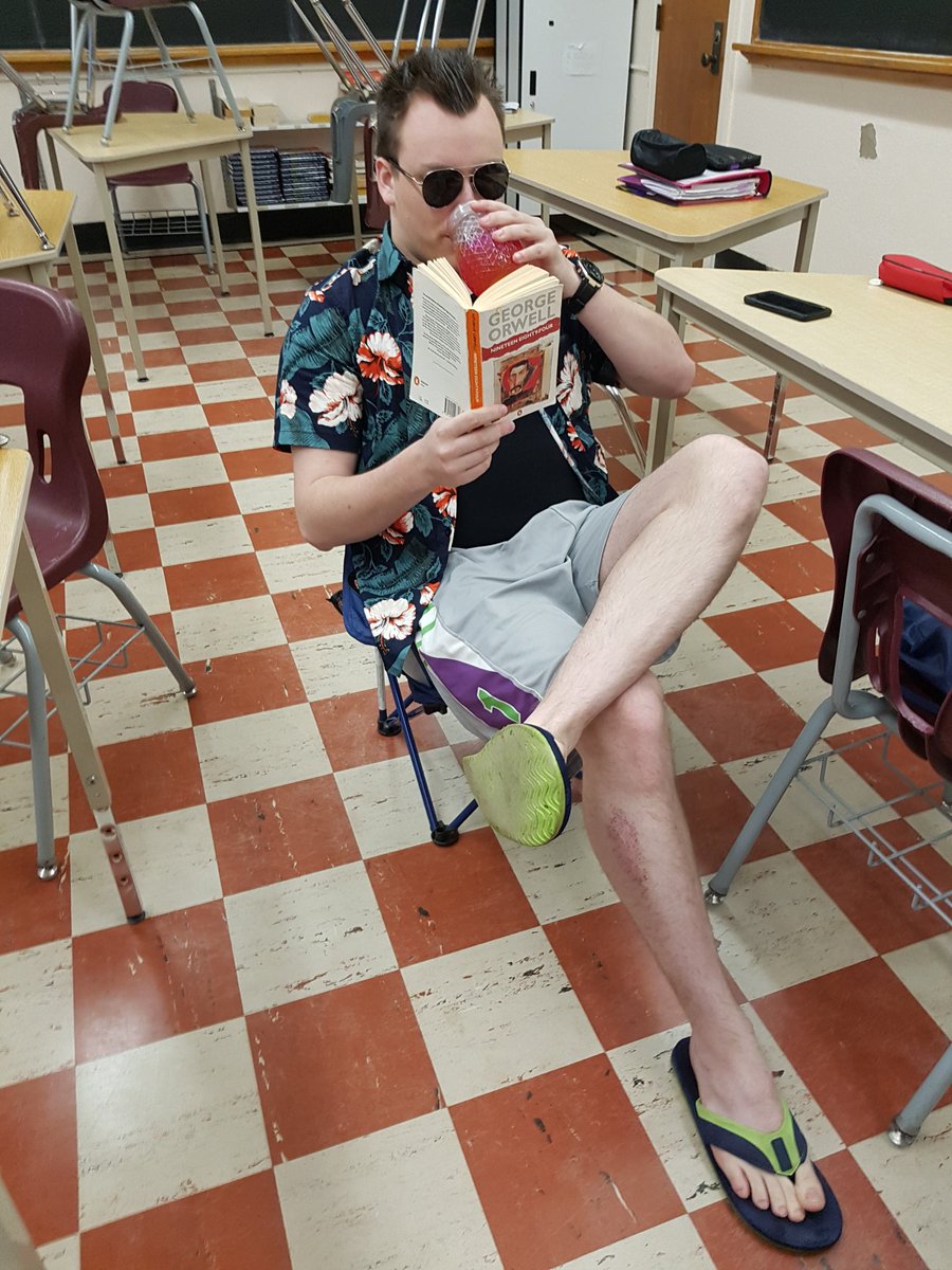 When it's #beachday but your student loves your class so much that he doesn't want to miss out on learning! #1984 #style
