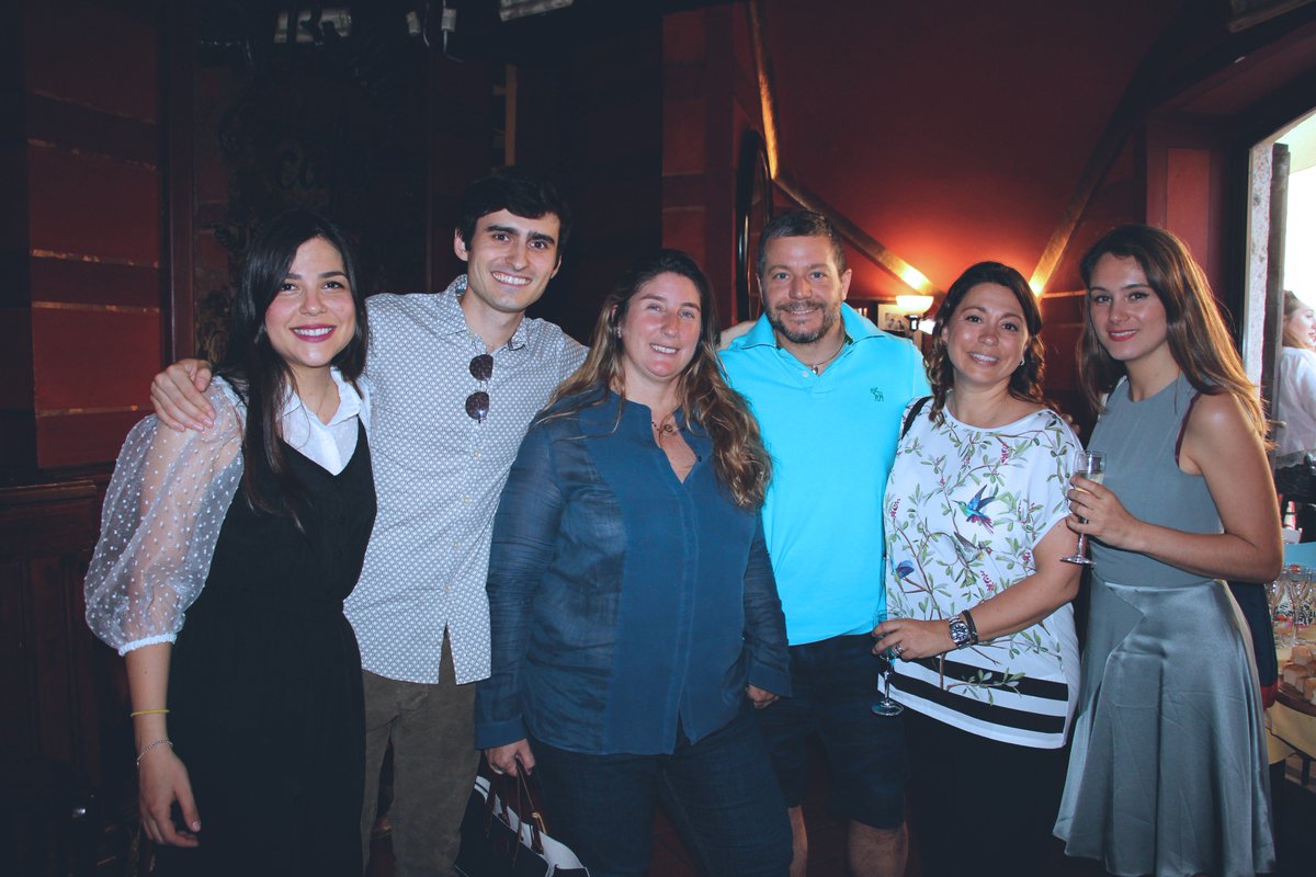 ASMilan's tweet photo. Thank you to all former ASM students who joined us last night at the Alumni Aperitivo in Milan! We met up at Andrea Rossi's (class of '86) restaurant #ElBrellin <3 #ASMAlumni #ASMRocks https://t.co/I0ar0SUNQh
