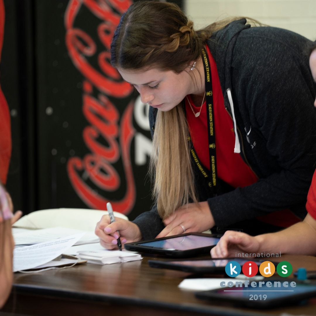 SonLifeNetwork's tweet image. Check-in is open in the Family Christian Academy Lobby. Our campers are playing in the FCA Gymnasium until everyone arrives. To prepare for service at 10:00AM, we will move to the Crossfire Auditorium at 9:30AM.

#JSMKidsConference #VBS #KidsConference